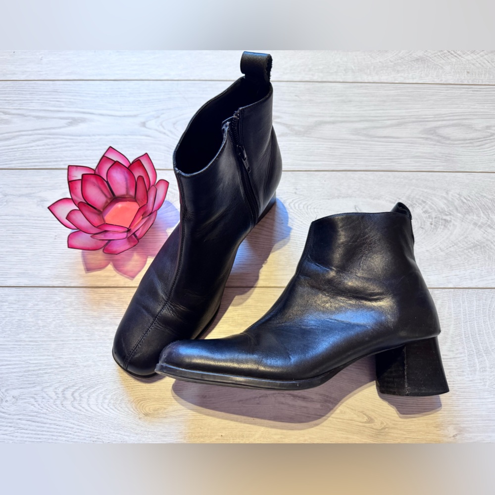 Roberto Vianni Ankle Boots - Size 8.5